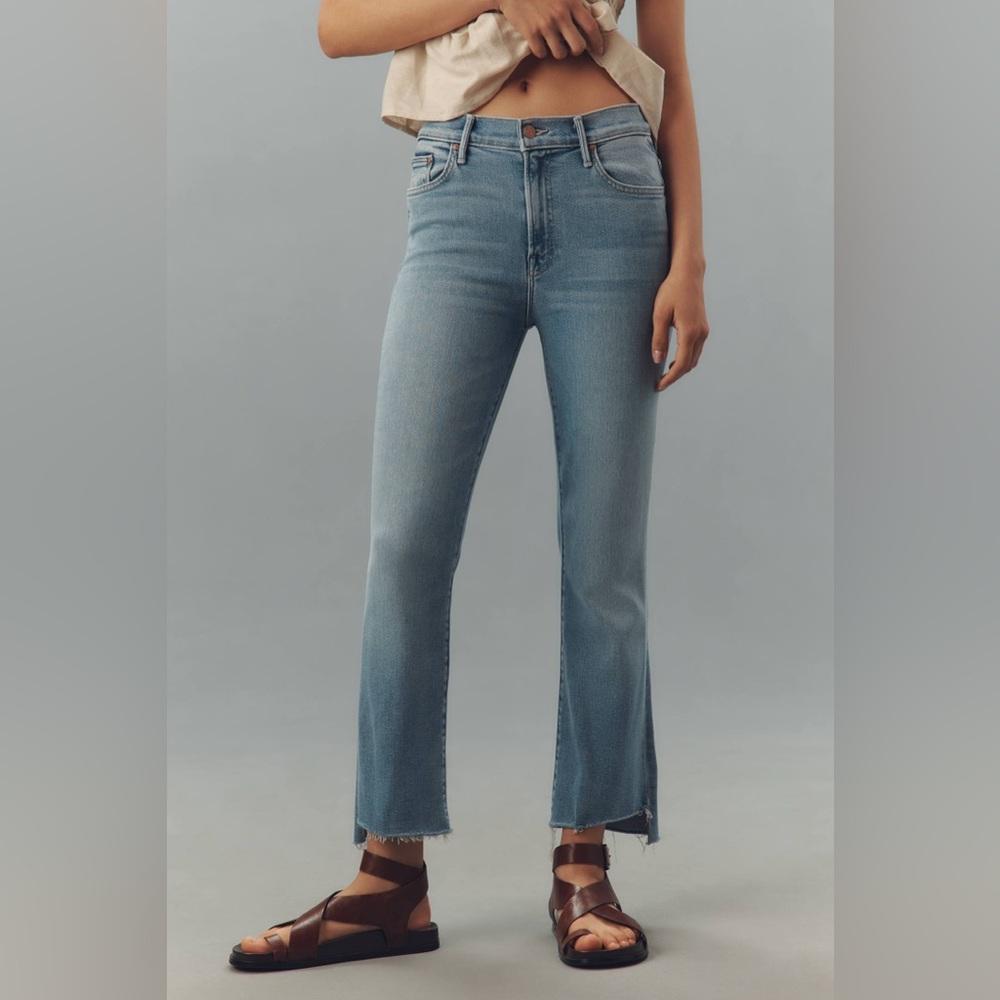 MOTHER Light Blue Insider Crop Step Jeans 30